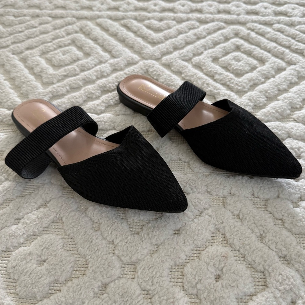 Semwiss Black Ribbed Pointed Toe Mule Flats – Size 37 – Slip On Minimalist Chic